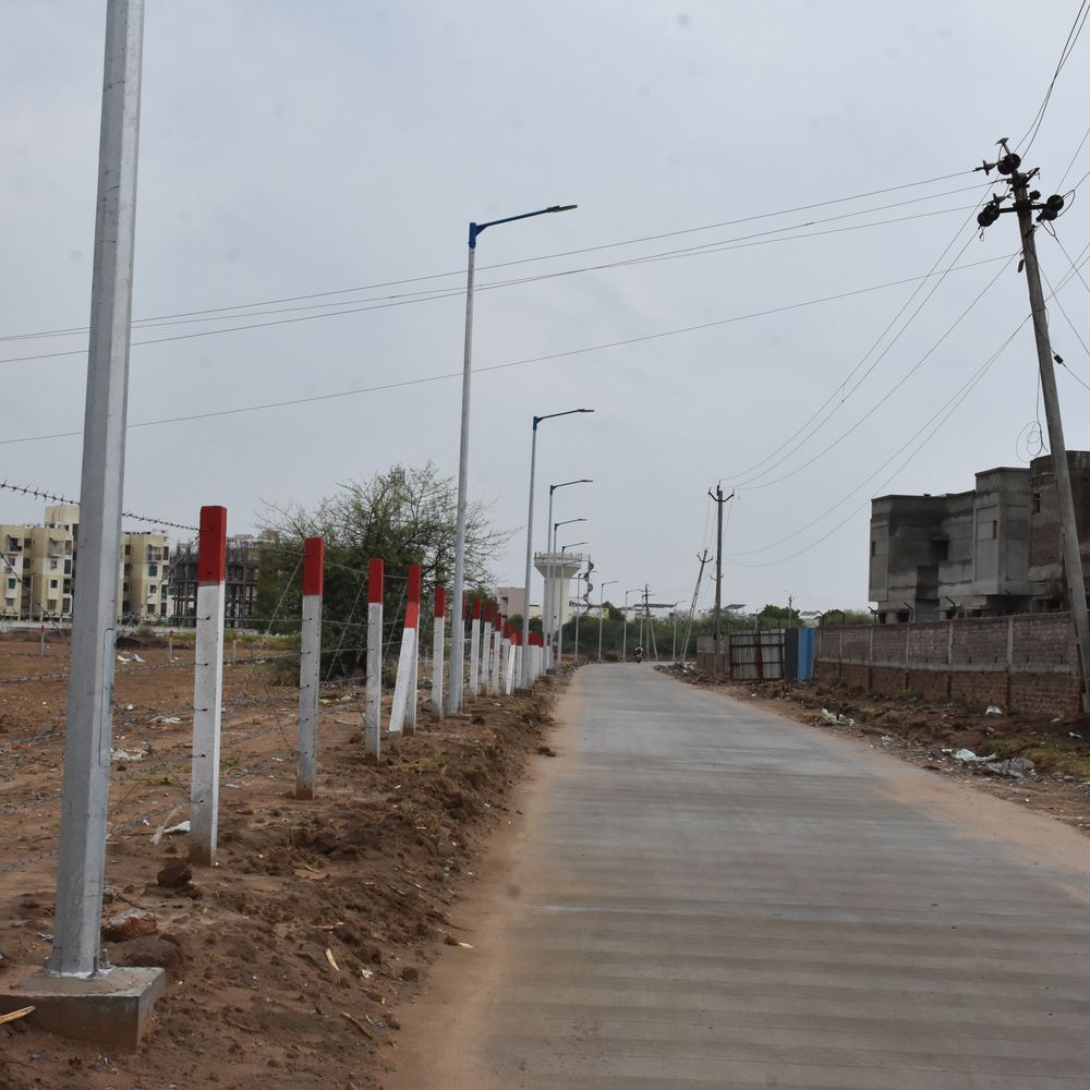 મહેસાણાના રાધનપુર રોડ પરના બે માર્ગો અંધારામાં