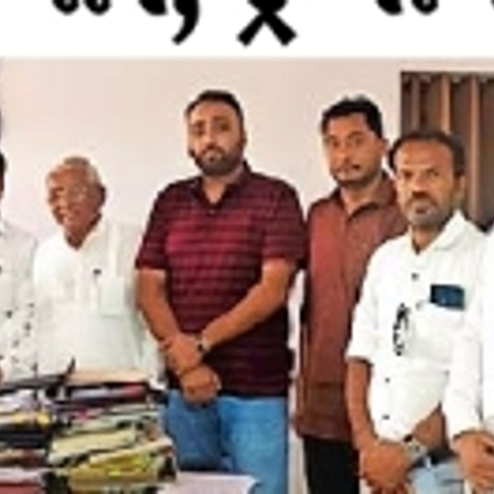 પોલીસના સહયોગથી ગેરકાયદેસર પ્રવૃત્તિઓ: કર્મચારીઓની બદલીની માંગ