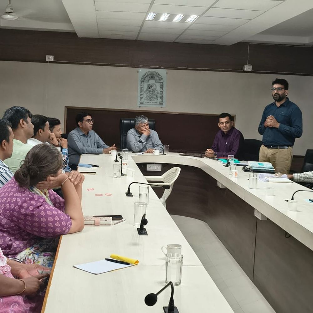 હેમચંદ્રાચાર્ય યુનિવર્સિટી અને બિસ્લેરી વચ્ચે કરાર:કેમ્પસમાં પ્લાસ્ટિક વેસ્ટ મેનેજમેન્ટ અને પર્યાવરણ જાગૃતિ માટે 'બોટલ્સ ફોર ચેન્જ'