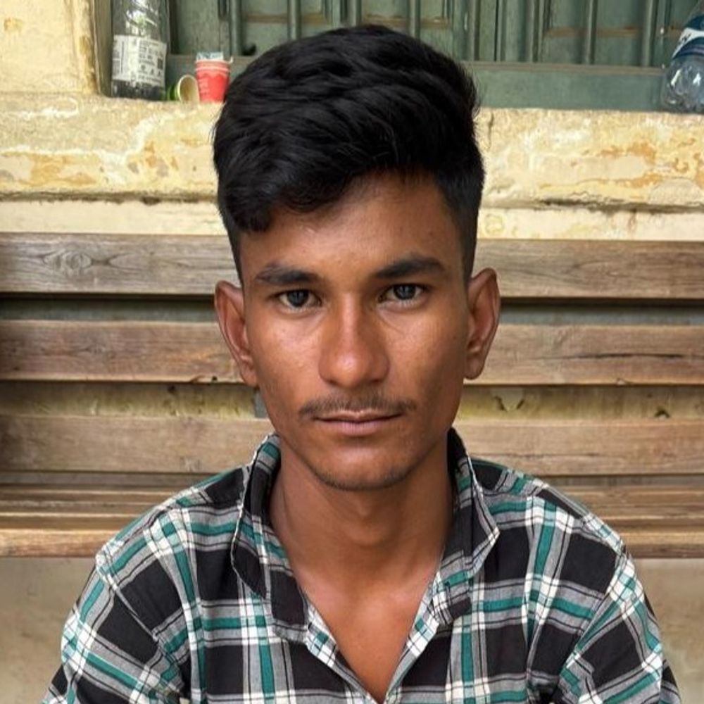 ભાવનગર હાઈ-વે પર વરતેજ પોલીસનો સપાટો:વાહન ચેકિંગમાં ‘વિકી ઉર્ફે જોકર’ 212 ગ્રામ ગાંજા સાથે ઝડપાયો, સિહોરના સપ્લાયર સહિત બે સામે NDPS હેઠળ ગુનો