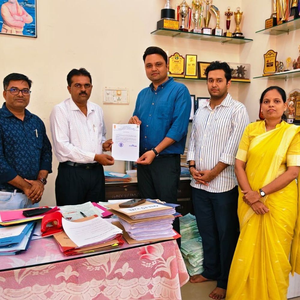 સોનગઢ કોલેજમાં નાણાકીય સાક્ષરતા સેમિનાર યોજાયો:SEBI SMART ટ્રેનર્સ દ્વારા રોકાણ જાગૃતિ અને આયોજન શીખવાડાયું