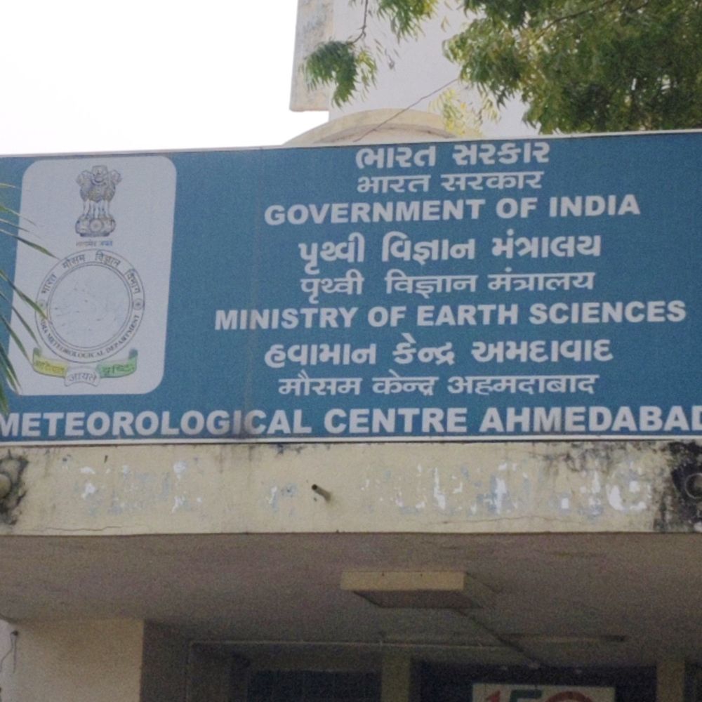 ગુજરાતમાં એકસાથે 4 વેધર સિસ્ટમ એક્ટિવ:રાજકોટ, ખેડા અને ભાવનગરમાં ધીમી ધારે વરસાદ શરુ, રથયાત્રાના દિવસે અમદાવાદમાં વાવાઝોડા સાથે તૂટી પડશે વરસાદ