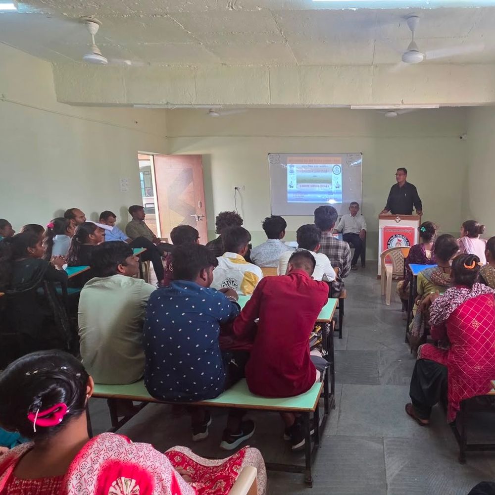 હારીજ સરકારી કોલેજમાં કાલિદાસ જયંતિ ઉજવાઈ:સંસ્કૃત વિભાગે વિદ્યાર્થીઓમાં સાહિત્ય પ્રત્યે રુચિ કેળવી