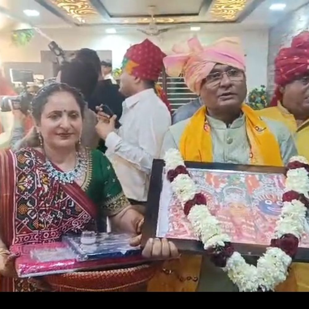 પાટણમાં જગન્નાથની રથયાત્રા પૂર્વે મામેરું નીકળ્યું:યજમાન ડો. જયેશ મોદીના નિવાસસ્થાનેથી ધાર્મિક વિધિ સાથે પ્રસ્થાન