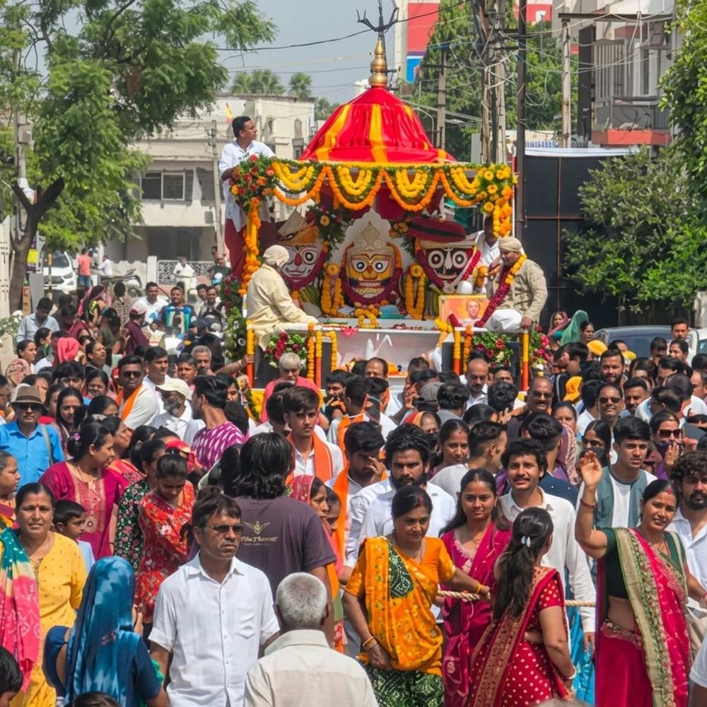 હિંમતનગર, ઇડર અને મોડાસામાં જગન્નાથ રથયાત્રા: અનોખી પુષ્પવર્ષા અને કોમી એકતાના દર્શન