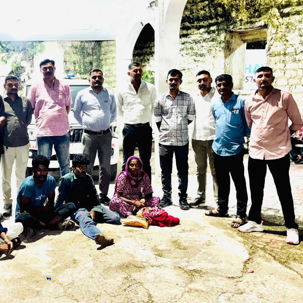 ગીર સોમનાથ પોલીસે બાળકી અપહરણનો ભેદ ઉકેલ્યો:ચાર આરોપી ઝડપાયા, 10 મહિનાની બાળકીને સુરક્ષિત પોરબંદર પોલીસને સોંપાઈ