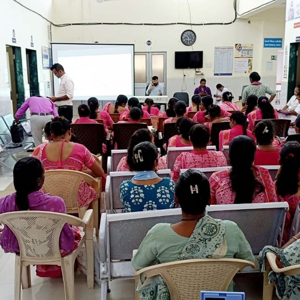 તાપીમાં કુપોષણ ઘટાડવા આરોગ્ય વિભાગના કાર્યક્રમો:આશાવર્કરો અને આંગણવાડી કાર્યકરો માટે વિશેષ તાલીમ શિબિરો યોજાઈ