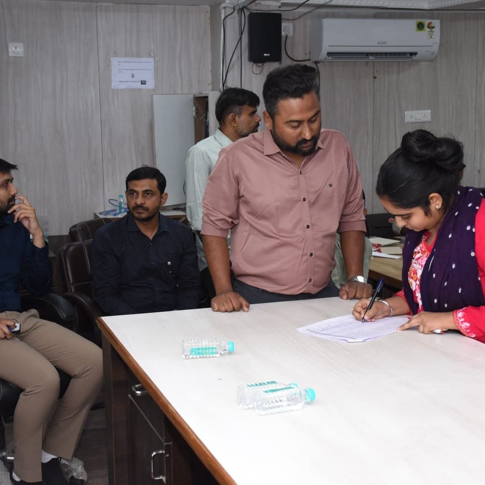 કચ્છમાં 112 મહેસૂલી તલાટીઓને ફરજ ફાળવાઈ:નાગરિક સેવાઓ વધુ ઝડપી બનશે, પારદર્શક સ્થળ પસંદગી કેમ્પ યોજાયો