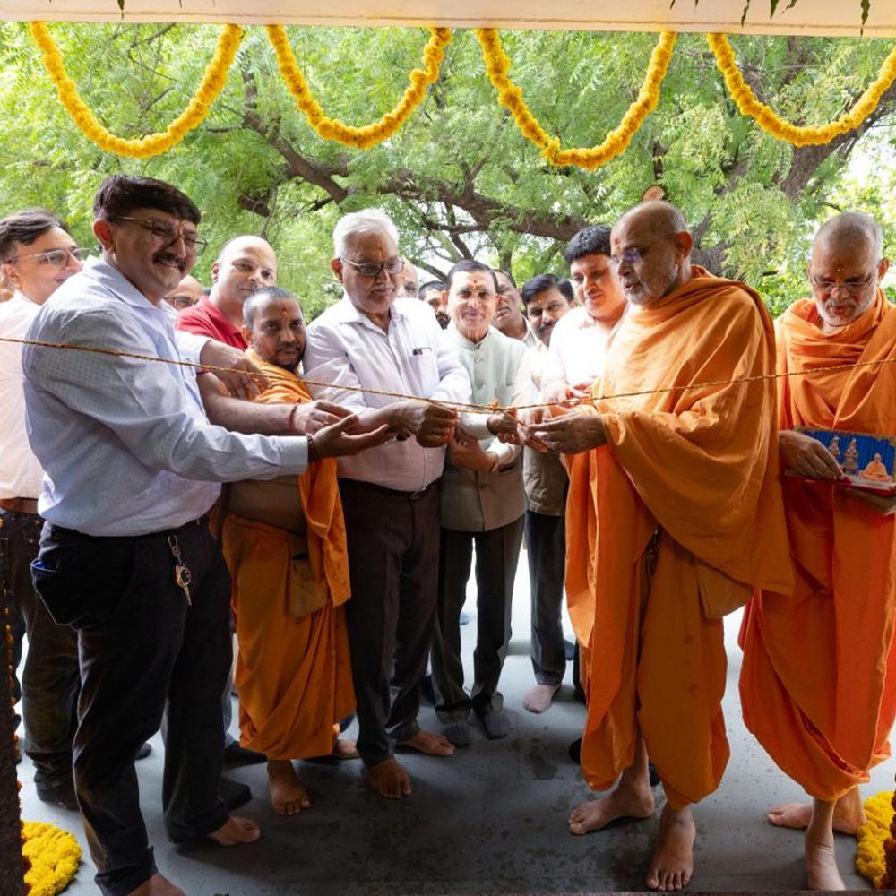 બોટાદ BAPSનું નવું કદમ: સાળંગપુર ખાતે પ્રાકૃતિક ખેતી અને મધમાખી પાલન કેન્દ્રનું ઉદ્ઘાટન