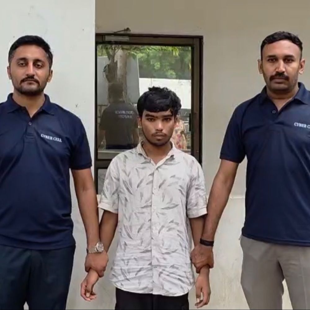 18 વર્ષીય 11 પાસ માસ્ટરમાઇન્ડ AI-ટેલિગ્રામથી બનાવતો APK ફાઈલ:જામતારાના ઠગોને 15 હજારના મંથલી સબસ્ક્રિપ્શનથી વેચતો, દેશભરમાં 64 કરોડનું ફ્રોડ; રોહિત શાક્ય યુપીથી ઝડપાયો