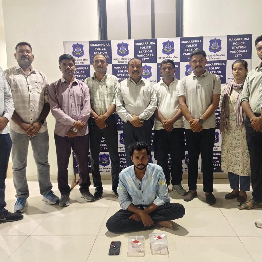 આંતરરાજ્ય ડ્રગ્સ હેરાફેરીના રેકેટનો પર્દાફાશ:જાંબુવા ચેક પોસ્ટ પરથી 49 ગ્રામ MD સાથે એક ઝડપાયો, 5 હજારના કમિશન માટે મધ્યપ્રદેશ જઈને ડ્રગ્સ લઈ આવ્યો