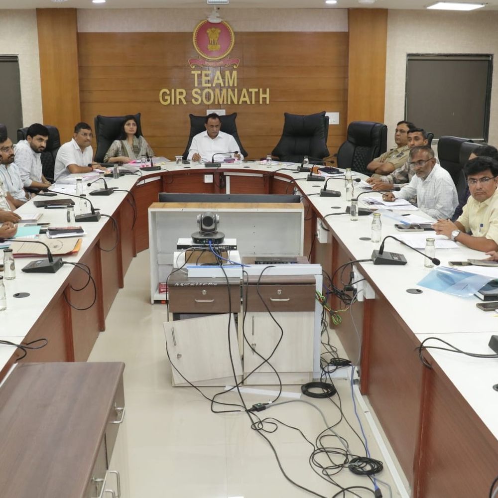 કલેક્ટરે જિલ્લા સ્વાગત કાર્યક્રમમાં ફરિયાદો સાંભળી:સમયમર્યાદામાં કાયમી ઉકેલ લાવવા અધિકારીઓને સૂચના આપી