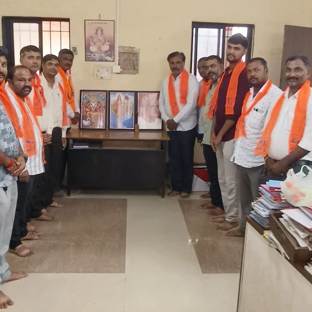 ભારતીય મજદૂર સંઘનો 72મો સ્થાપના દિવસ ઉજવાયો:બોટાદ જિલ્લામાં ધ્વજવંદન સાથે કાર્યક્રમ યોજાયો