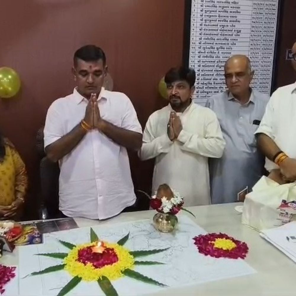 ભરૂચ જિલ્લા પંચાયત સમિતિના ચેરમેનોએ પદભાર સંભાળ્યો:વિવિધ સમિતિઓના ચેરમેનોએ વિધિવત રીતે ચાર્જ લીધો
