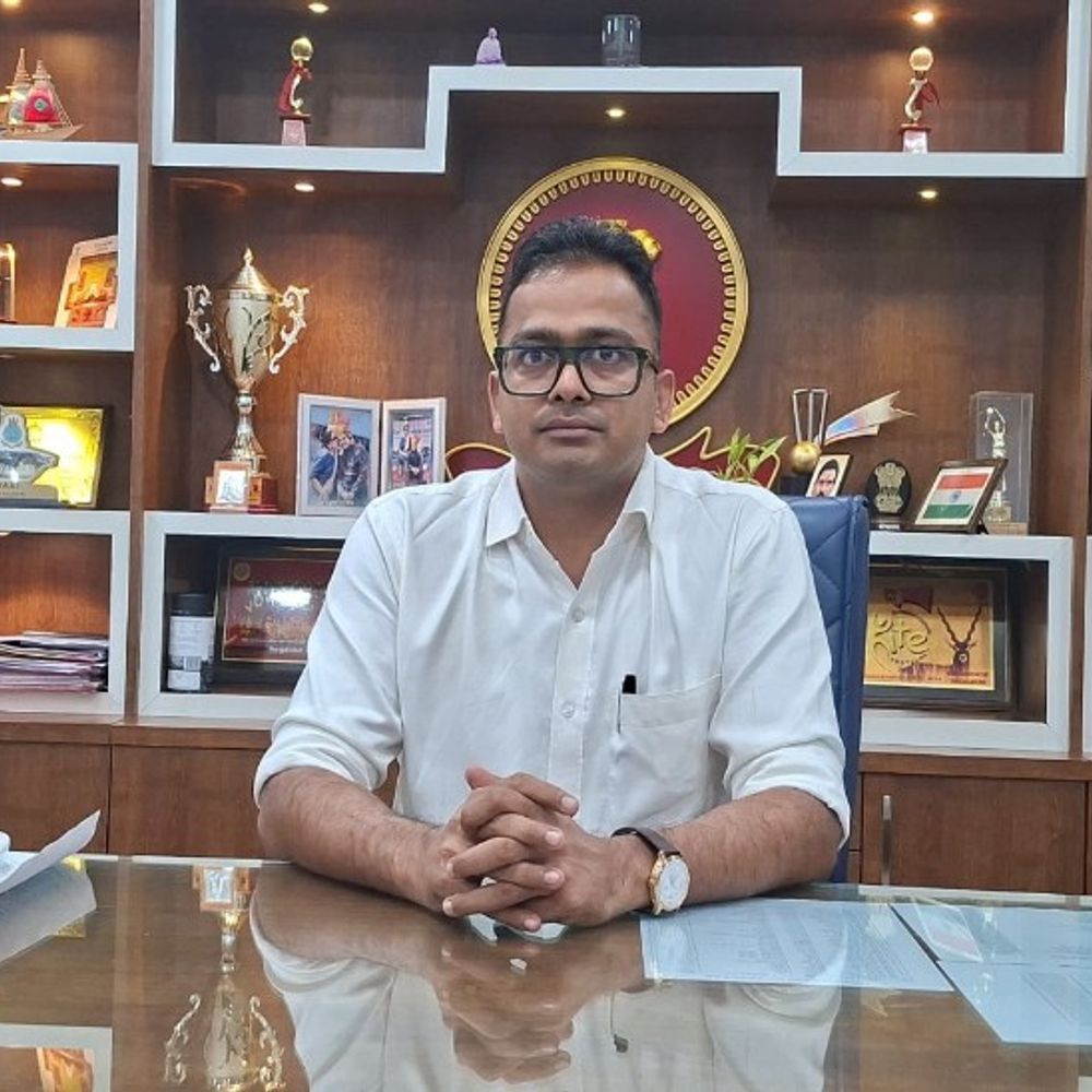 ભારે વરસાદની આગાહીના પગલે શાળા-કોલેજ બંધ:ભાવનગર જિલ્લામાં ભારે વરસાદની આગાહીના પગલે આવતીકાલએ આંગણવાડીથી લઈ શાળા, કોલેજોમાં શૈક્ષણિક કાર્ય બંધ રહેશે