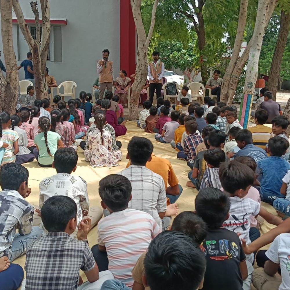 નિવારણ:55 બાળકને 1098 હેલ્પલાઇન થકી મળ્યું સુરક્ષિત ભવિષ્ય