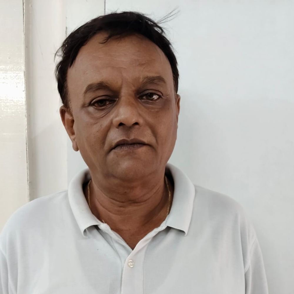 જામનગરમાં ACBની સફળ ટ્રેપ:નાણાં ધીરધારનું લાયસન્સ રિન્યૂ કરવા ₹14 હજારની લાંચ લેતા વચેટિયો અને સબ-ઓડિટર રંગેહાથ ઝડપાયા, એક ઓડિટર ફરાર