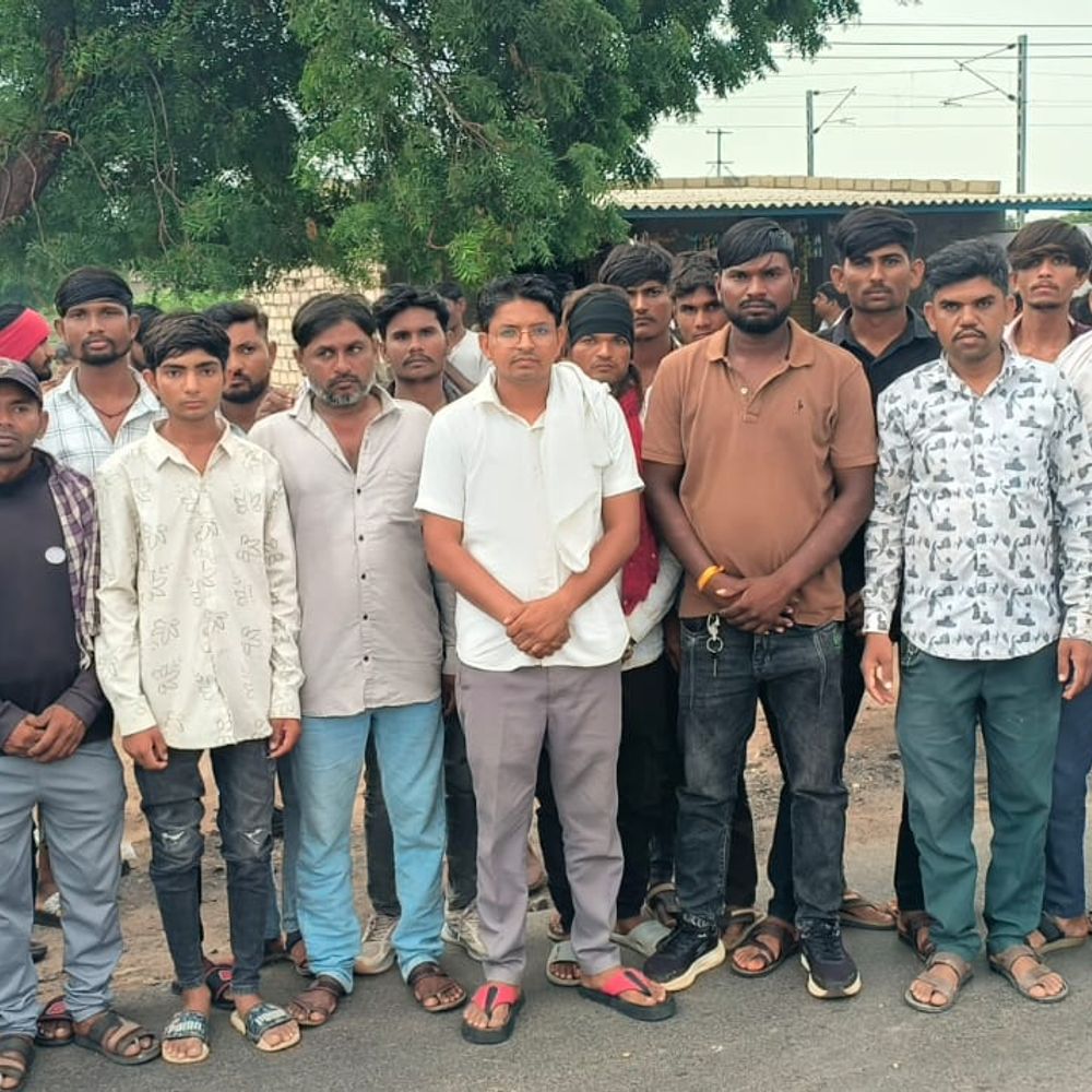 થાનગઢ-મૂળી રોડ પર અધૂરા બમ્પ: યુવાનોની સલામતી માટે તાત્કાલિક કામગીરીની માંગ