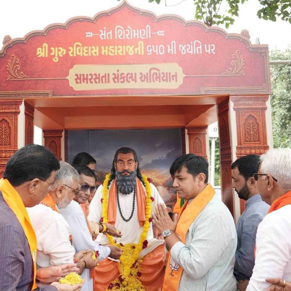 સંત ગુરુ રવિદાસની 650મી જયંતિએ અંબાજીથી મગરવાડા સુધી ભવ્ય કળશયાત્રા.