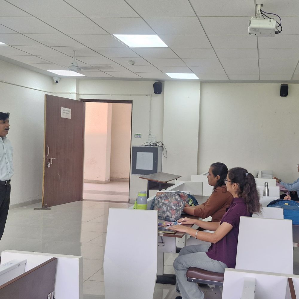 પાટણ યુનિવર્સિટીના BBA વિદ્યાર્થીઓને રીલ સ્પર્ધા અંગે માર્ગદર્શન:'અનંત, અનાદિ વડનગર' વિષય પર 1 થી 3 મિનિટની રીલ સબમિટ કરવાની રહેશે