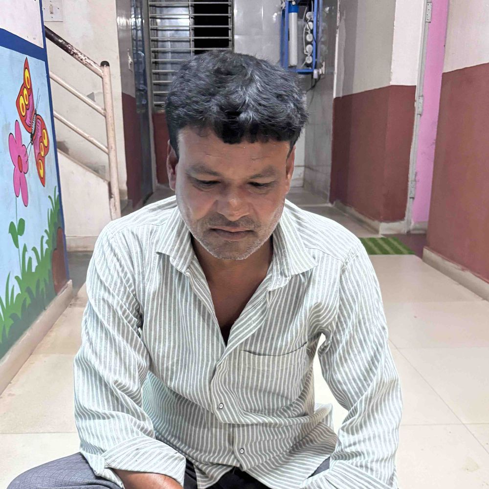 અમરેલી LCBએ 2 મહિનાથી ફરાર તડીપાર આરોપીને પકડ્યો:અમરેલી, જૂનાગઢ સહિત 6 જિલ્લામાં તડીપાર, હદપારના હુકમની અમલની કાર્યવાહી કરી