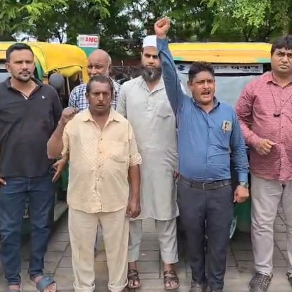 5, 6 ઓગસ્ટે અમદાવાદમાં 1 લાખ રિક્ષાનાં પૈડા થંભી જશે:CNGના ભાવ વધારા સામે પ્રગતિ રિક્ષા ચાલક એક્તા યુનિયનની હડતાળ, મિનિમમ ₹30 અને પ્રતિ કિ.મી ₹20 ભાડું કરવા માંગ