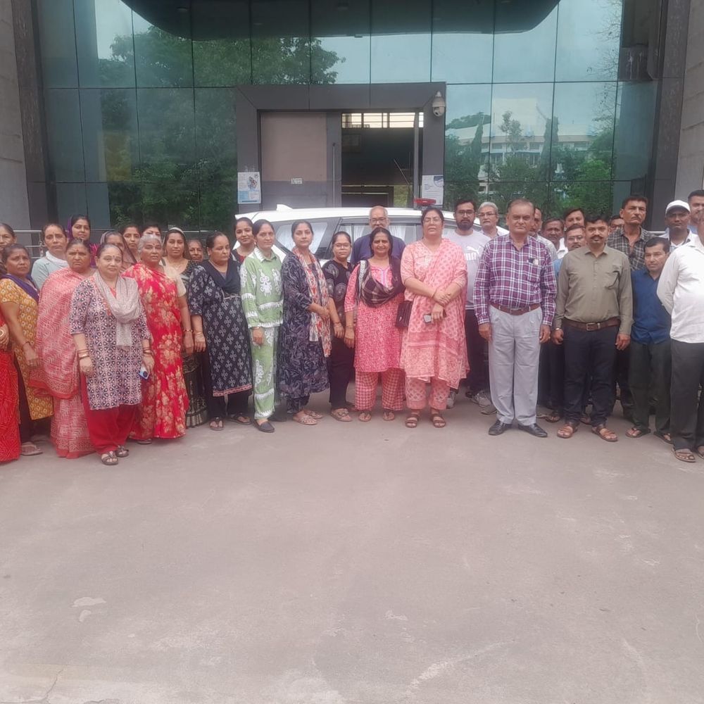 રેલનગરની 4 સોસાયટીઓમાં અશાંતધારો લાગૂ કરો:રાજકોટમાં 350 હિન્દુ પરિવારોના વસવાટ સ્થળે અન્ય ધર્મના લોકો દ્વારા મકાનોની ખરીદીનો આક્ષેપ
