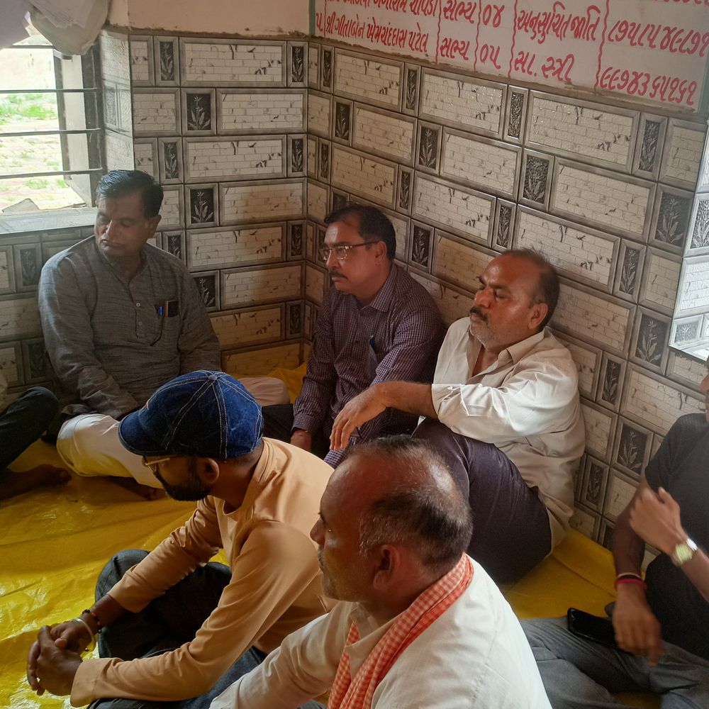 ચંદ્રુમાણા સરપંચે ગામના વિકાસ માટે ₹24 લાખ લોકફાળો જાહેર કર્યો:16મા નાણાં પંચની ગ્રાન્ટ માટે ખાસ ગ્રામસભા યોજાઈ
