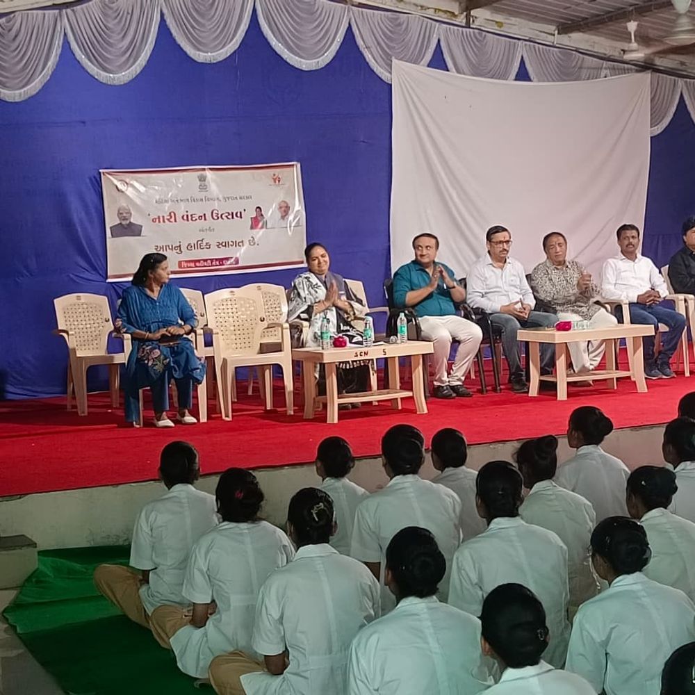 દાહોદમાં ‘નારી વંદન ઉત્સવ’ યોજાયો:દીકરીઓમાં આત્મનિર્ભરતા અને કાયદાકીય જાગૃત કરવા આયોજન કરાયું