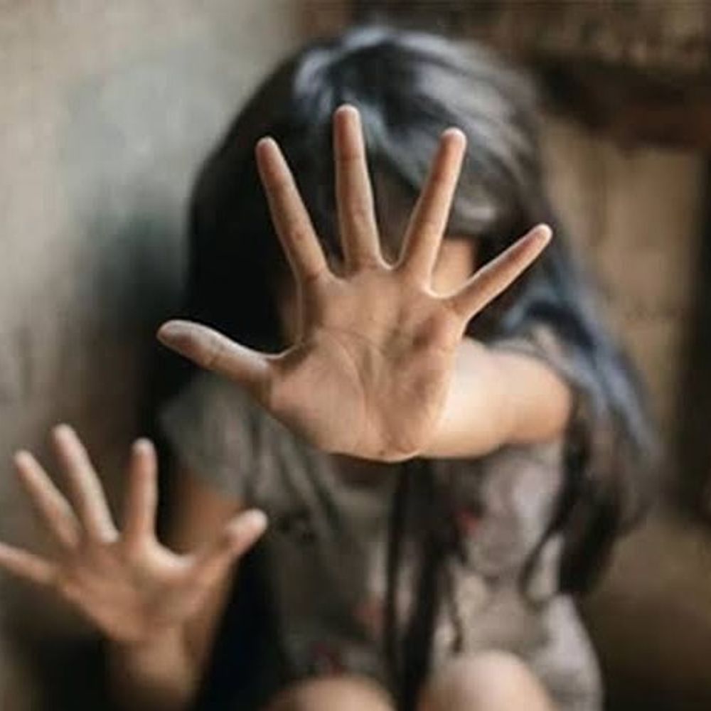 પુણામાં કળિયુગી સાવકા પિતાનું પાશવી કૃત્ય:14 વર્ષની દીકરી પર 8 મહિના સુધી દુષ્કર્મ ગુજારી સગર્ભા બનાવી, પોલીસે ગુનો નોંધ્યો