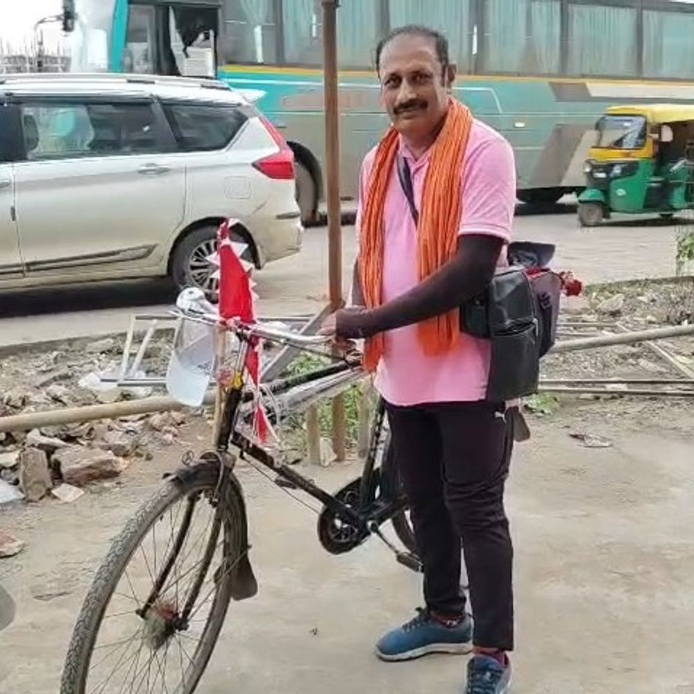 નરેશ આહિર એંધલથી સૌરાષ્ટ્રના ધાર્મિક સ્થળોની યાત્રા પર નિકળ્યાં:ભરૂચના તવરા ગામે પહોંચ્યા, આગેવાનોએ ભવ્ય સ્વાગત કર્યું