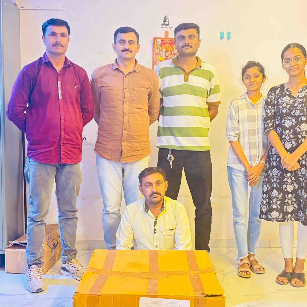 રાજુલાના જૂની કાતર ગામેથી બોગસ ડોક્ટર ઝડપાયો:SOG ટીમે રૂ. 37,437નો મુદ્દામાલ જપ્ત કરી કાર્યવાહી કરી