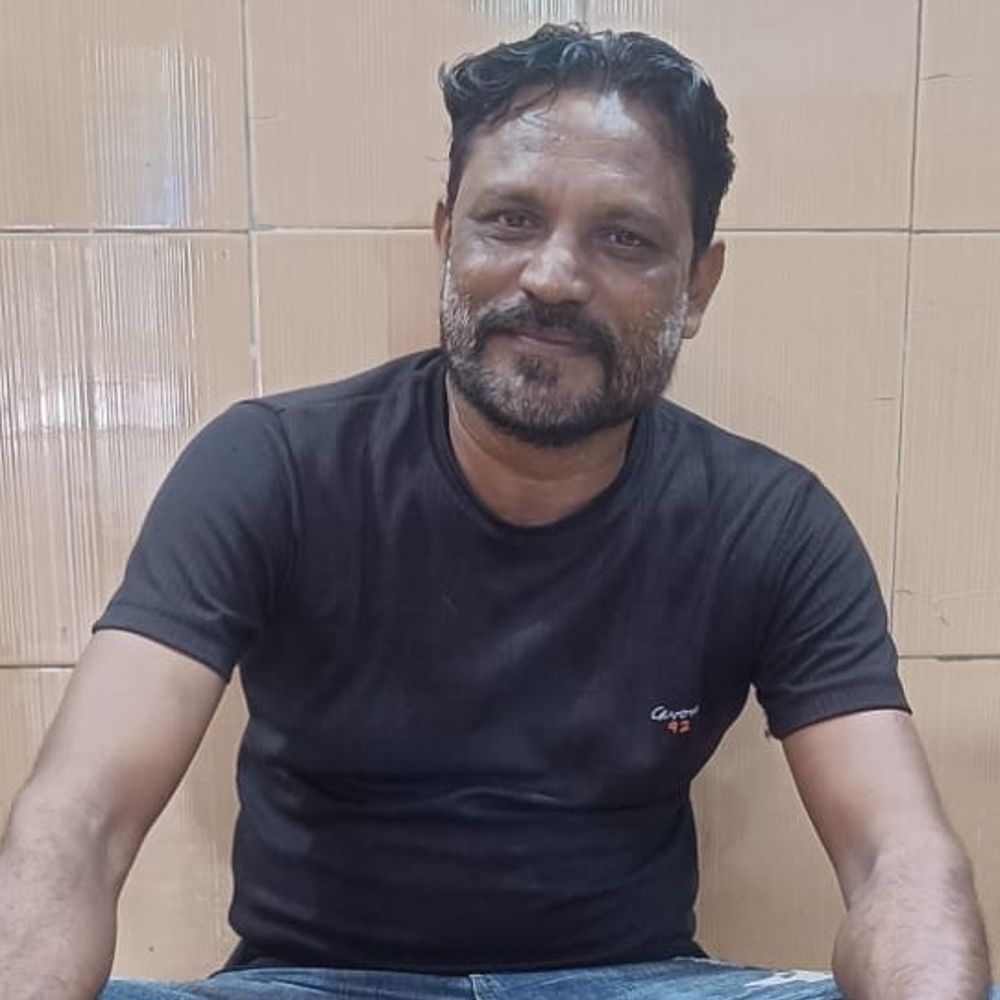 એક માસથી ફરાર સજા વોરંટનો આરોપી ઝડપાયો:વેરાવળ પોલીસે ચોરીની બાઇક સાથે એક આરોપીને દબોચી ગુનો ઉકેલ્યો