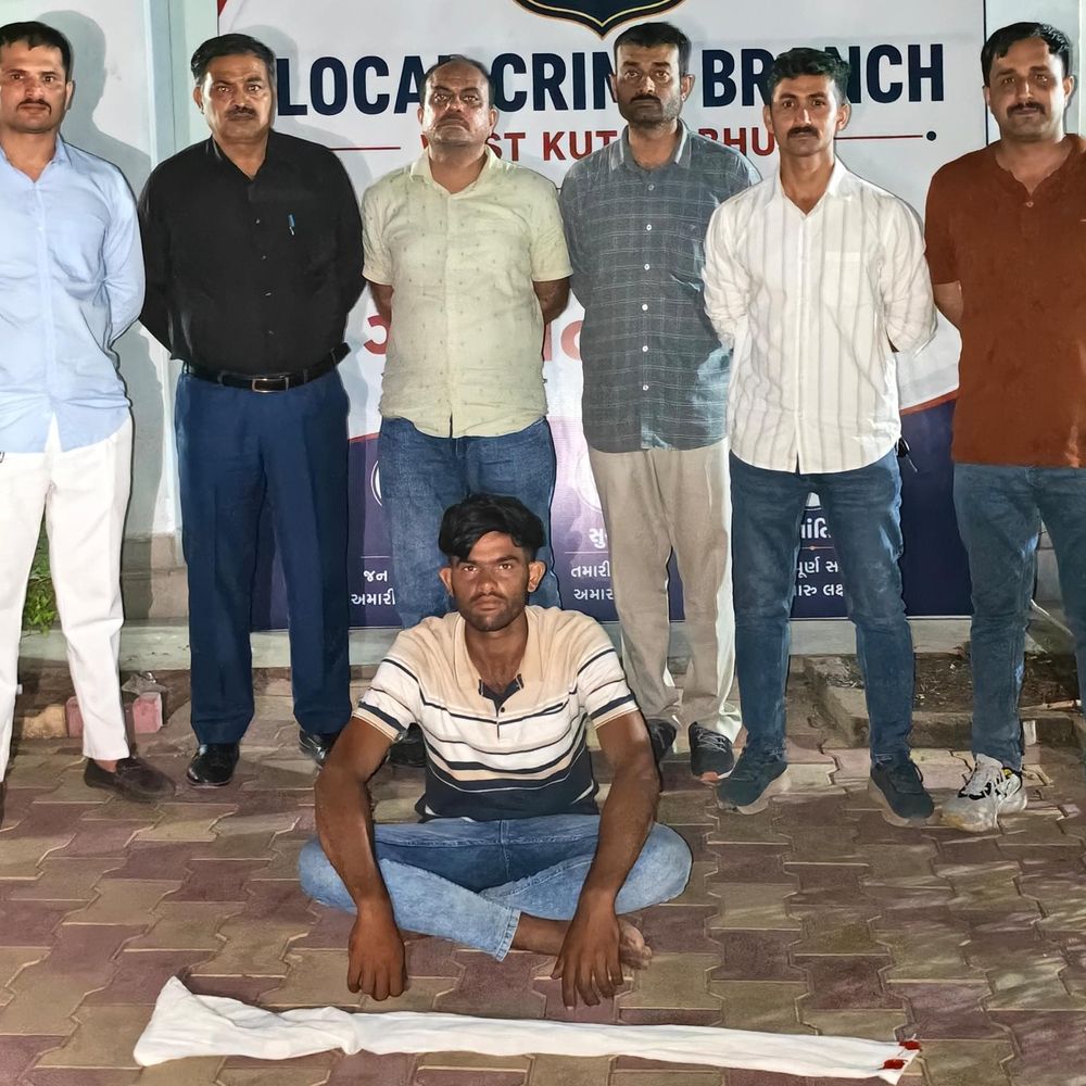 માધાપરમાં દેશી બંદૂક સાથે એક શખ્સ ઝડપાયો:LCBએ લાયસન્સ વગરનું હથિયાર કબજે કરી વધુ તપાસ હાથ ધરી