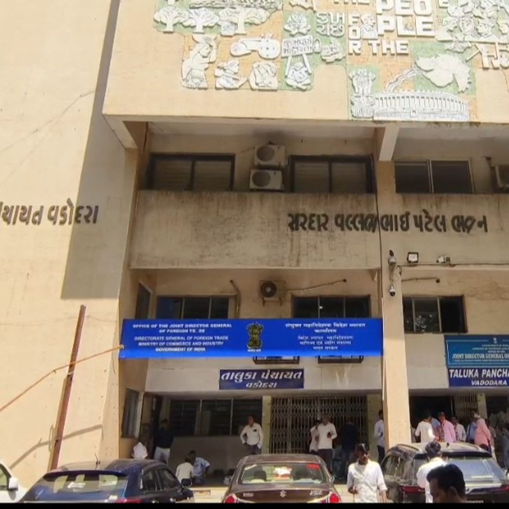 જિલ્લા પંચાયતમાં ભ્રષ્ટાચારના આક્ષેપ:આઉટ સોર્સીંગ એજન્સીએ કર્મચારીઓના રજાના હકના પૈસામાં ઉચાપત કર્યાનો આક્ષેપ, 15 ઓગસ્ટ સુધીમાં તપાસ કરી પગલાં ભરવા માંગ