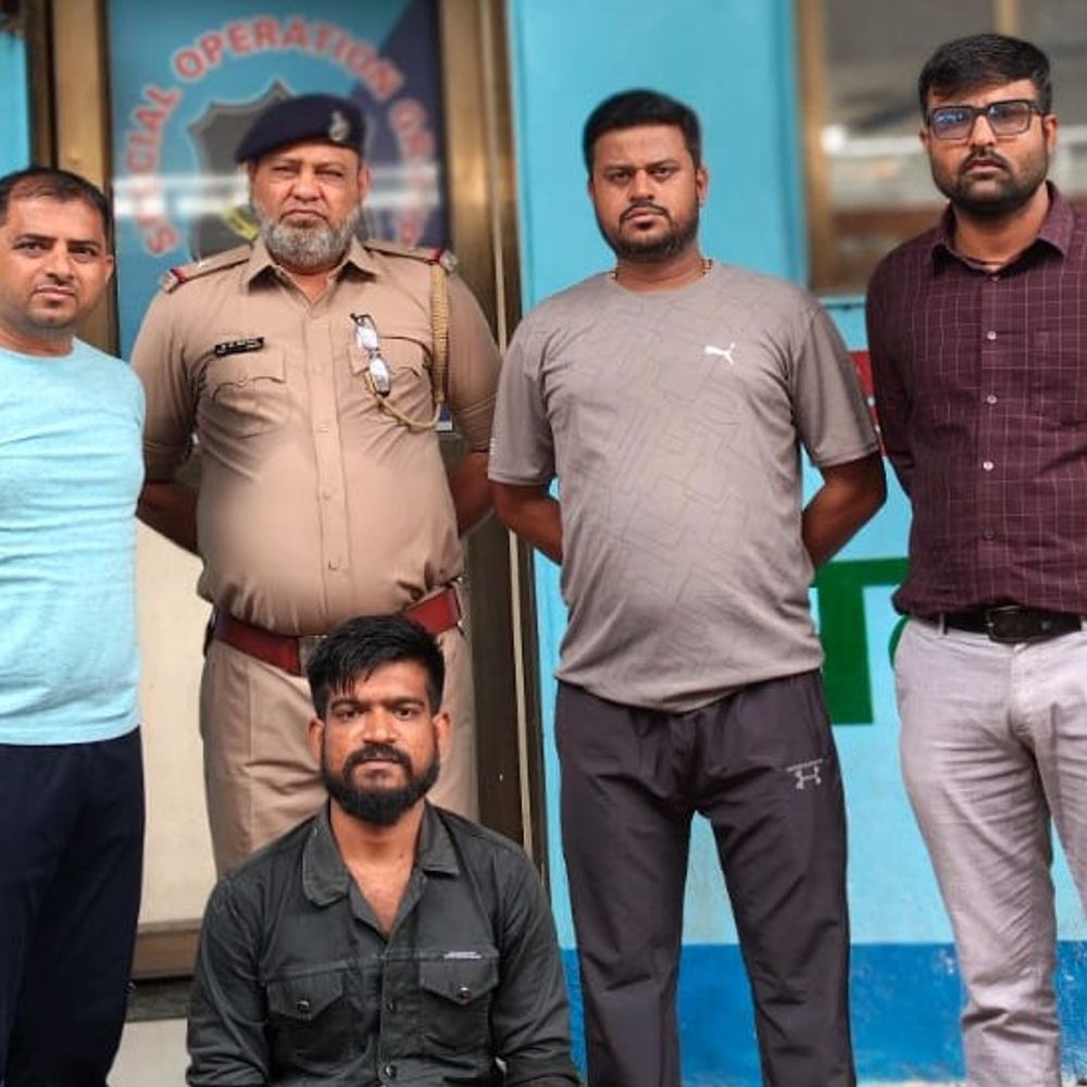 મર્ડર કેસનો ફરાર આરોપી પકડાયો:નવસારી SOGએ મજૂર બની દિલધડક ઓપરેશન પાર પાડ્યું