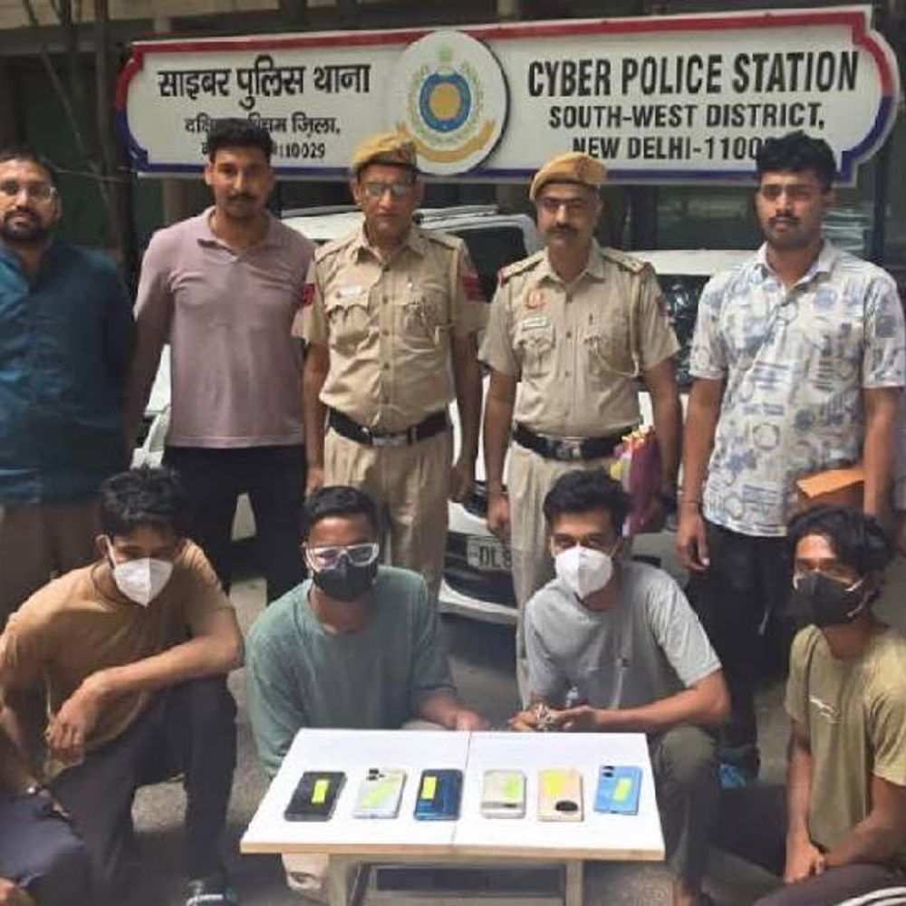 દિલ્હીમાં સાયબર ઠગાઈનો પર્દાફાશ, 9 આરોપી પકડાયા:કતાર-દુબઈ સુધી ફેલાયેલું હતું નેટવર્ક, 15.71 કરોડથી વધુની છેતરપિંડી સામે આવી