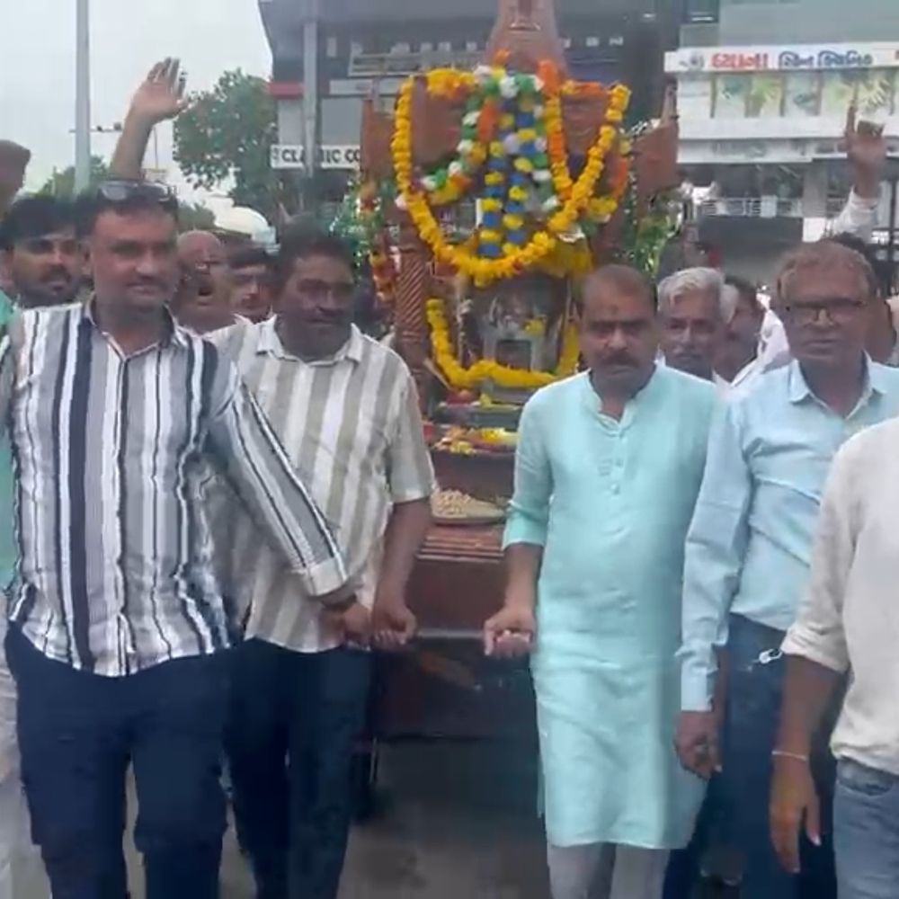 અર્બુદા માતાજીની અખંડ જ્યોત રથયાત્રા પાટણ પહોંચી:અખિલ આંજણા કેળવણી મંડળ 21 થી 23 ઓગસ્ટે પ્રાણ પ્રતિષ્ઠા મહોત્સવ યોજશે