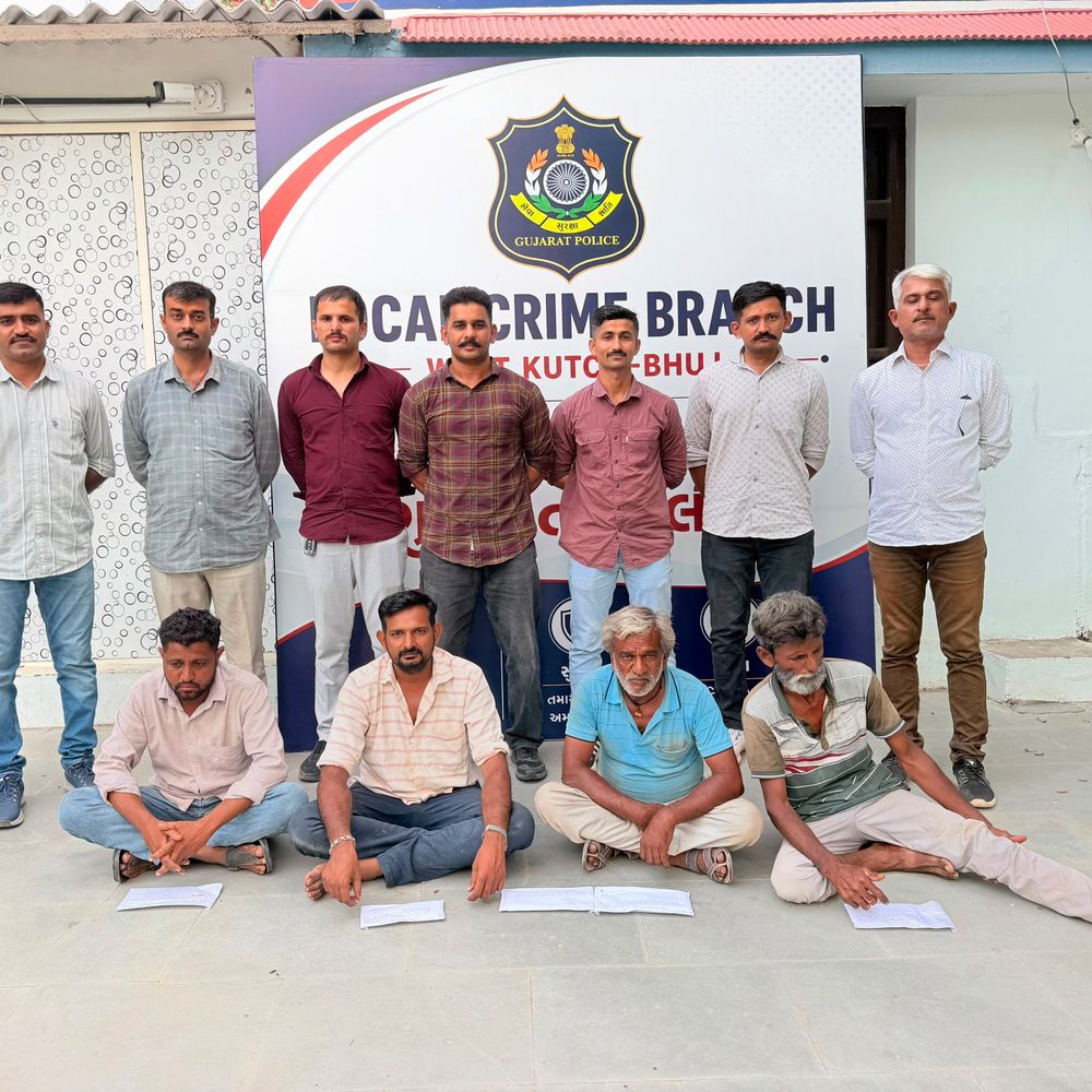 LCB એ દહિસરામાં જુગાર પર દરોડો પાડ્યો:ચાર ઝડપાયા, ચાર ફરાર; ₹42,600 નો મુદ્દામાલ જપ્ત