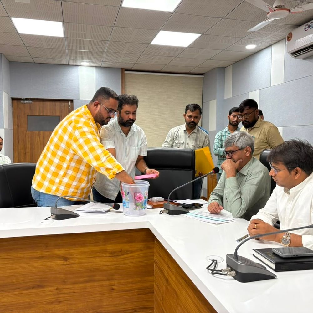 મોરબીમાં ટ્રાન્સમિશન લાઇન, ખેડૂતોને 400% વધુ વળતર:નવી નીતિ હેઠળ MRC કમિટીએ પારદર્શક રીતે ભાવ નક્કી કર્યા
