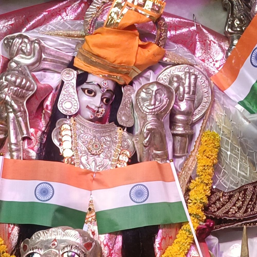 પાટણના હરસિધ્ધિ માતા મંદિરે ત્રિરંગાની વિશિષ્ટ ઝાંખી:સ્વતંત્રતા દિવસે દેશભક્તિ અને આસ્થાનો અનોખો સંગમ જોવા મળ્યો