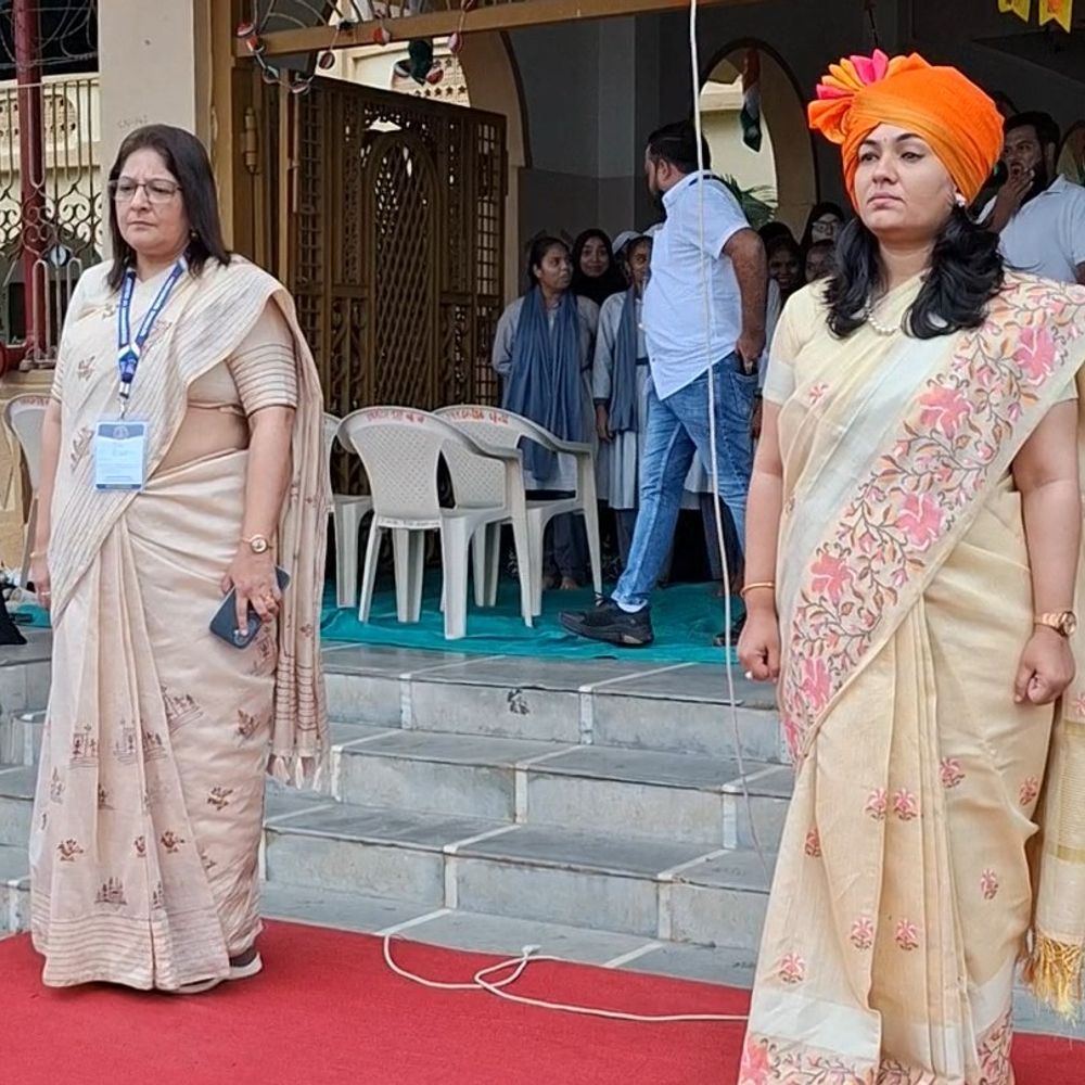 ભરૂચના મનુબરમાં 80મા સ્વાતંત્ર્ય પર્વની તાલુકા કક્ષાની ઉજવણી:પ્રાંત અધિકારીએ ધ્વજવંદન કરી સલામી આપી, દેશભક્તિ ગીતો અને વિવિધ સાંસ્કૃતિક કૃતિઓ રજૂ કરાઈ