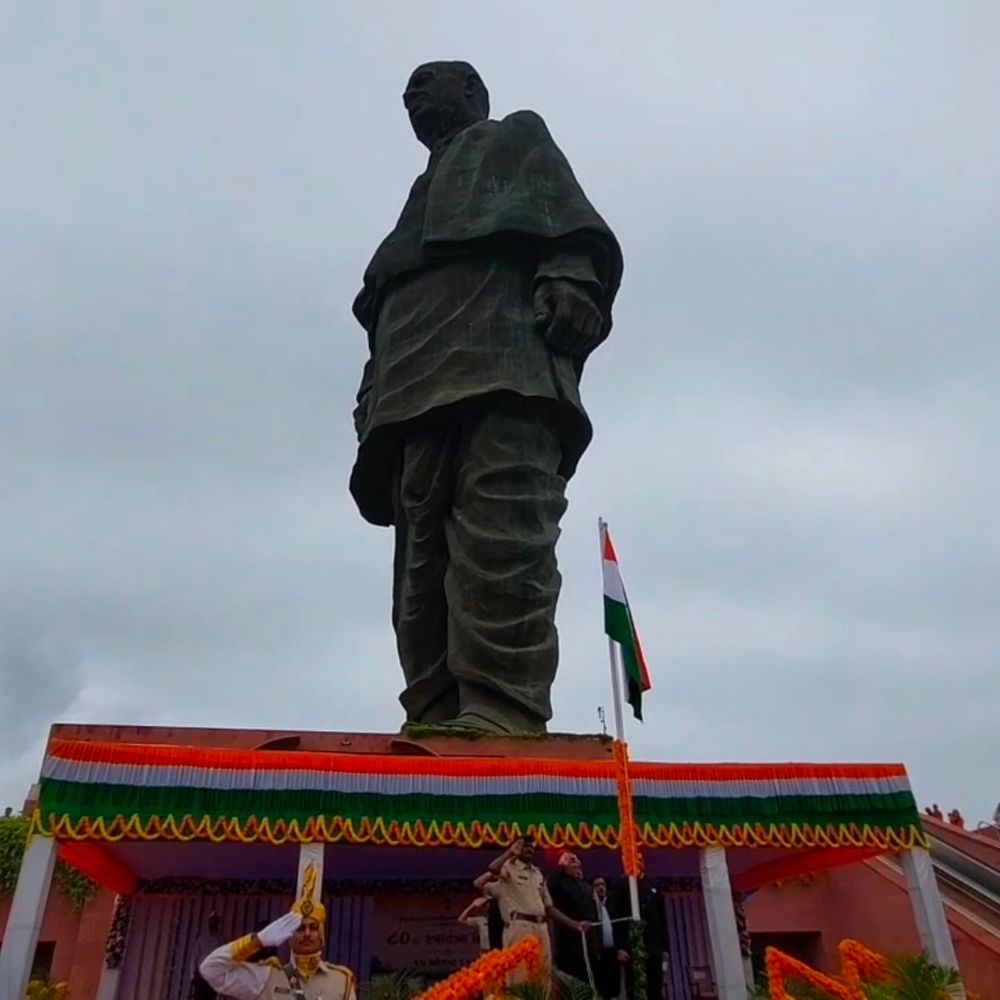 સ્ટેચ્યૂ ઓફ યુનિટી ખાતે સ્વાતંત્ર્ય પર્વની ઉજવણી:ચેરમેન મુકેશ પુરીએ ધ્વજવંદન કર્યું, નવા પ્રોજેક્ટો જાહેર