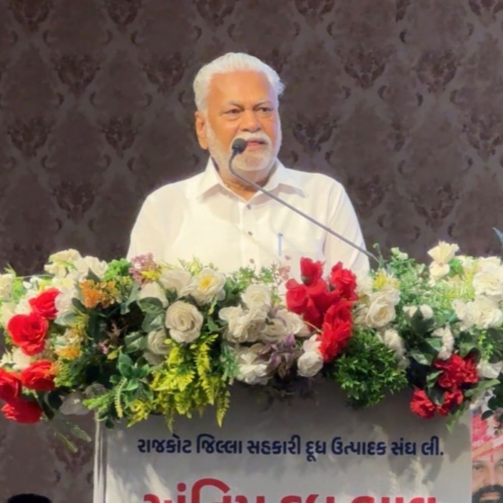 રાજકોટ જિલ્લા દૂધ સંઘે ઉત્પાદકોને 75 કરોડનો ભાવફેર આપ્યો:પશુઓની સંખ્યા ઓછી હોવાથી IVF ટેક્નોલોજીનો ઉપયોગ કરવા સાંસદ રૂપાલાની ટકોર, દૂધમાં ભેળસેળ નહીં ચાલે:જયેશ રાદડિયા
