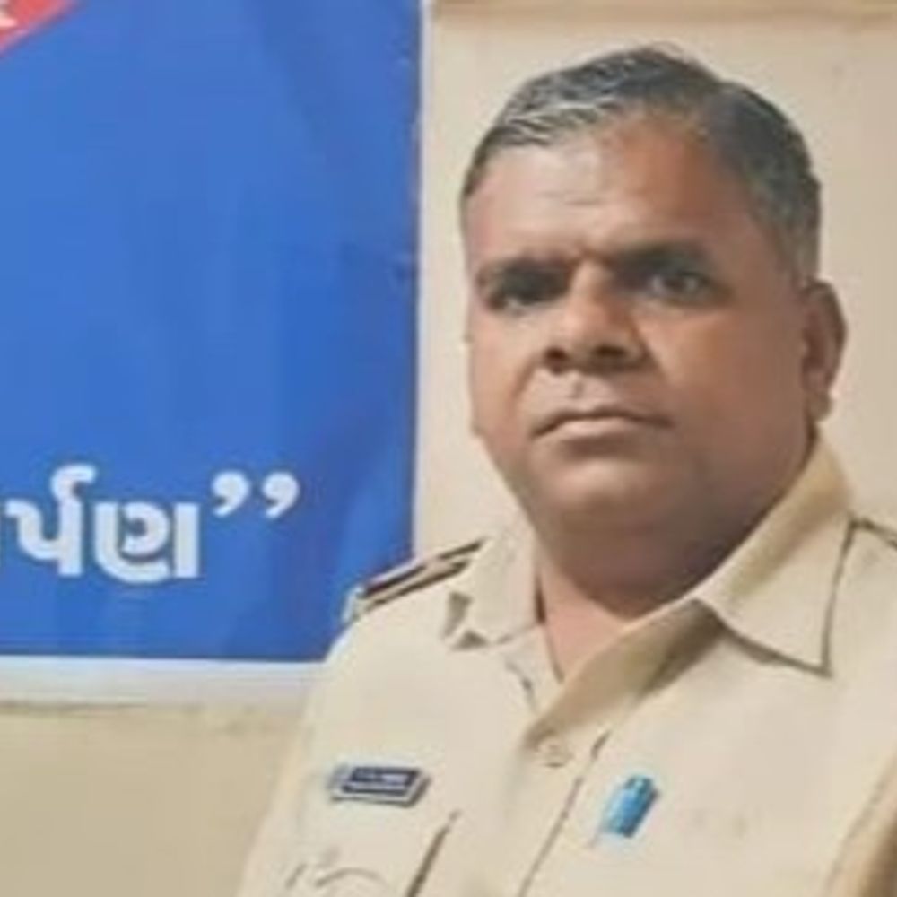 ભાવનગર જિલ્લા પોલીસ વડાએ મહુવાના PSIને સસ્પેન્ડ કર્યા:બુટલેગર પાસે નાણાંની માંગણી કર્યાનો ઓડિયો વાઈરલ થતાં કાર્યવાહી