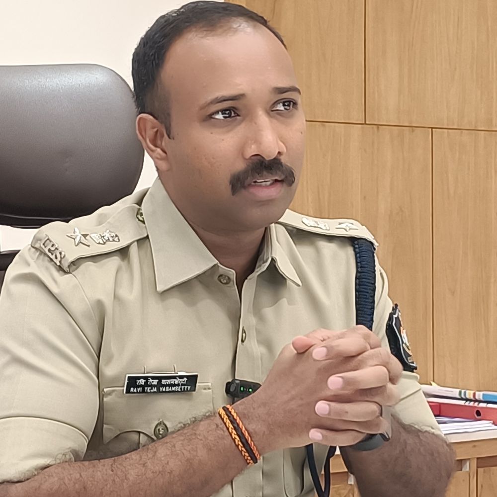 કાયદો હાથમાં લેનારા પોલીસ માટે લાલબત્તી:માણસામાં મહિલા જજના ડ્રાઇવરના પિતાને ખાખીનો રૌફ બતાવવો ASIને ભારે પડ્યો, SPએ સસ્પેન્ડ કરતા પોલીસ બેડામાં ફફડાટ સાથે સન્નાટો