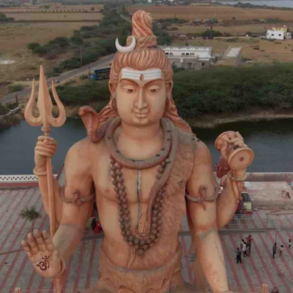 નાગેશ્વર જ્યોતિર્લિંગમાં શ્રાવણના પ્રથમ સોમવારે ભક્તિમય માહોલ:સમગ્ર માસ દરમિયાન ભંડારાનું આયોજન