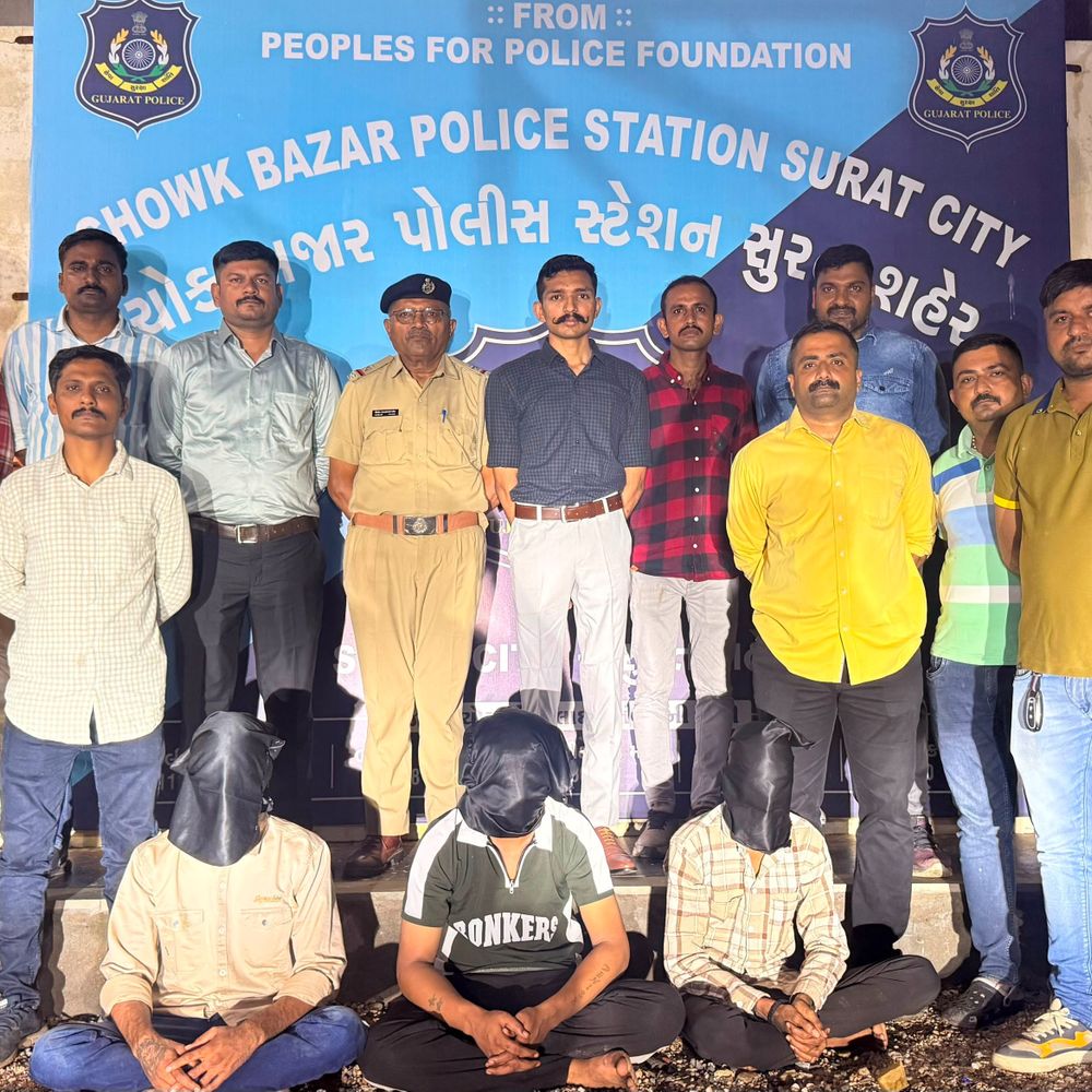 જૂની અદાવતમાં થયેલી યુવકની હત્યાનો ભેદ ઉકેલાયો:3 આરોપી ઝડપાયા, ઘર પાસે બેઠેલા 19 ગુનાના આરોપી કલ્પેશ પારધી પર ચપ્પુના ઘા ઝીંકી પતાવી દીધો હતો
