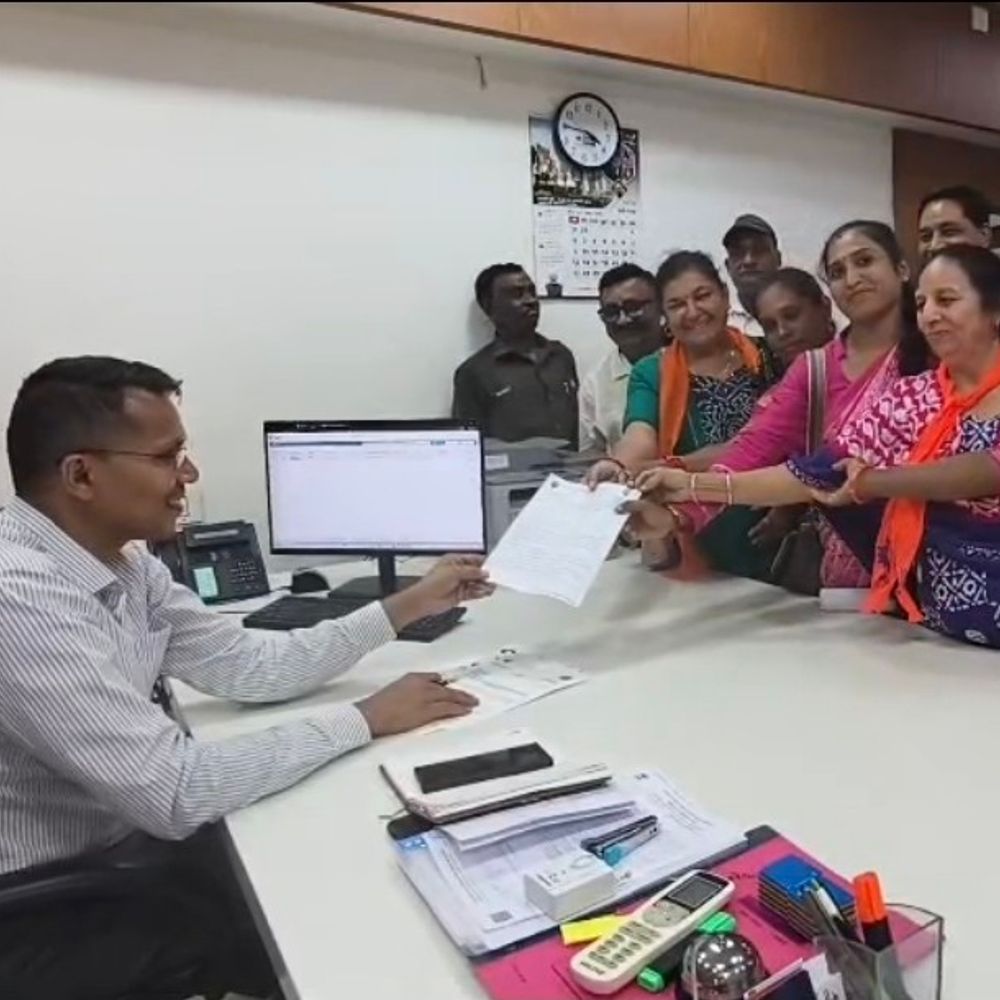 આંગણવાડી કર્મચારી મહાસંઘની ગોધરામાં રેલી:વિવિધ પડતર માંગણીઓ માટે કલેક્ટરને આવેદનપત્ર સુપરત કર્યું