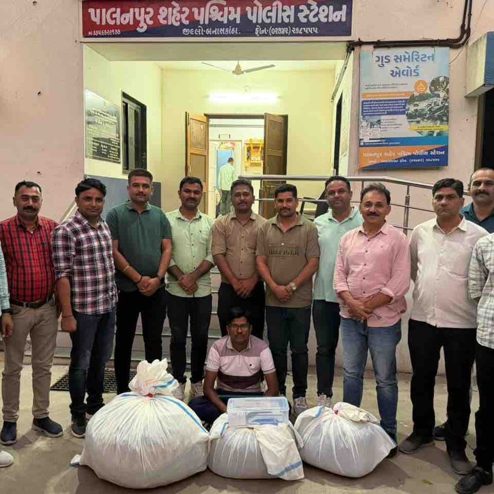 બનાસકાંઠામાં ₹2 કરોડના નશીલા પદાર્થો ઝડપાયા:SOG અને સ્થાનિક પોલીસે 51 આરોપીની ધરપકડ કરી